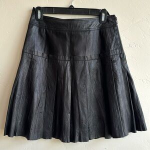 Etcetera NWOT 100%  pleated black leather skirt Y2K Sz 0 XS